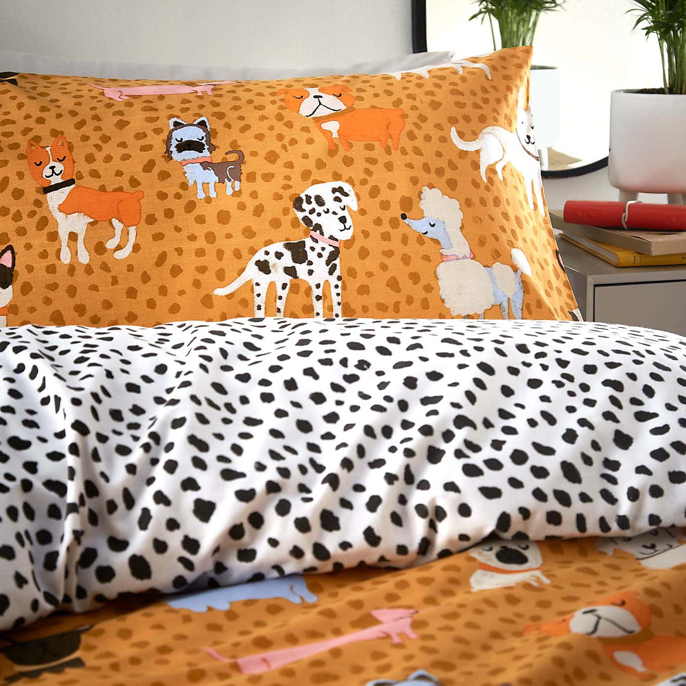 Furn. Woofers Duvet Cover & Pillowcase Set