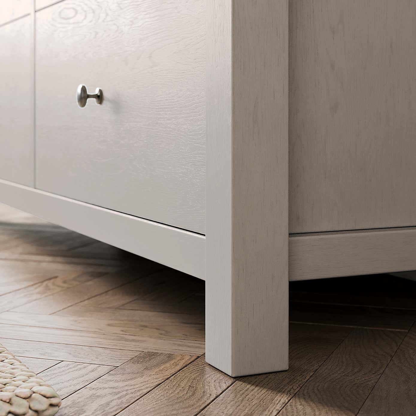 Olney Wide 8 Drawer Chest