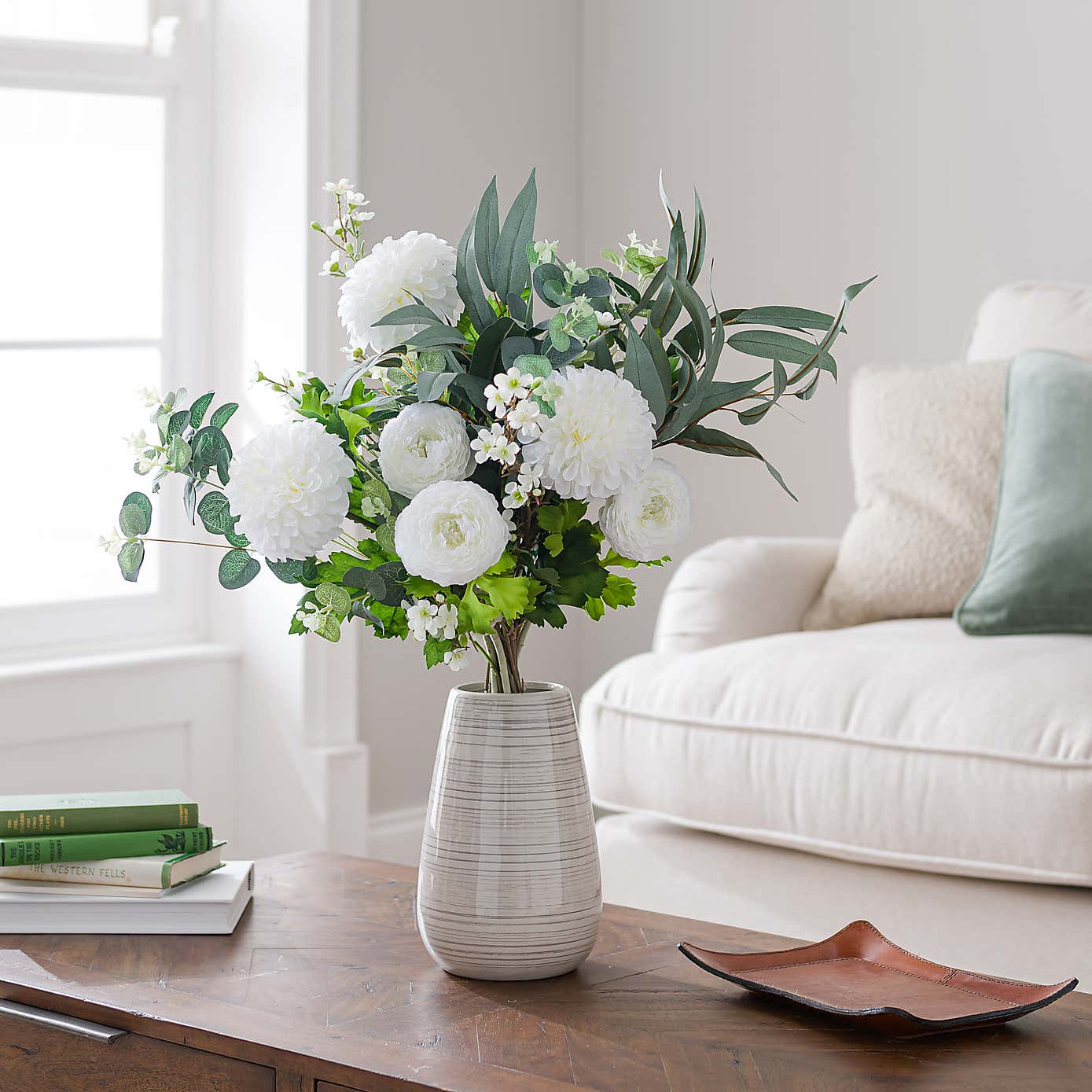 Artificial Spring Optimism White Bouquet