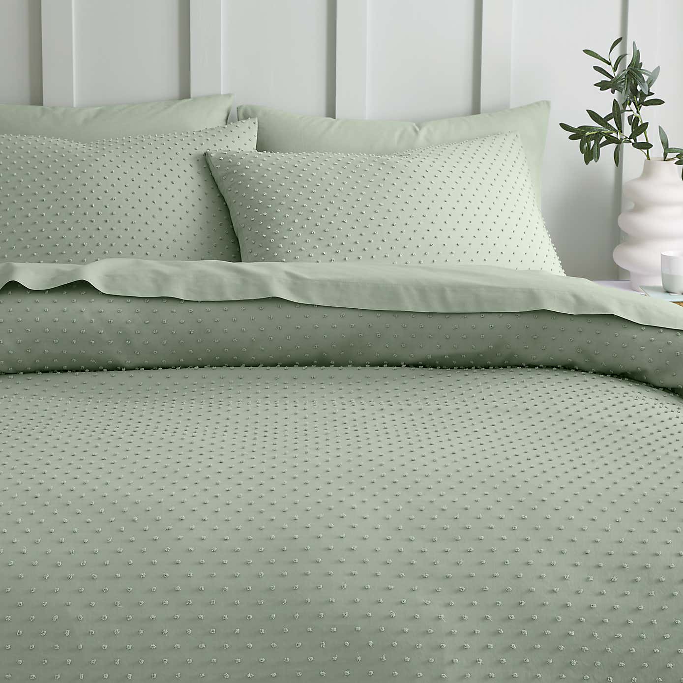 Valley Clipped Jacquard Duvet Cover & Pillowcase Set
