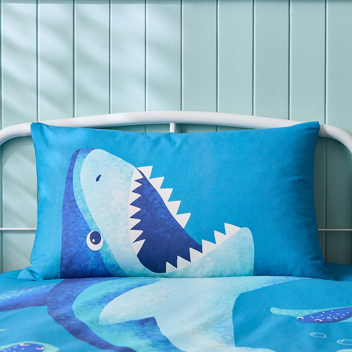Snappy Shark Reversible Duvet Cover and Pillowcase Set
