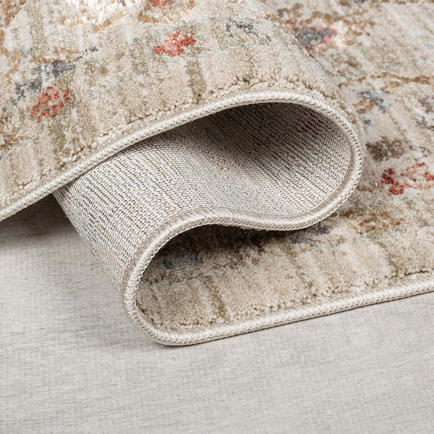 Elodie Traditional Runner