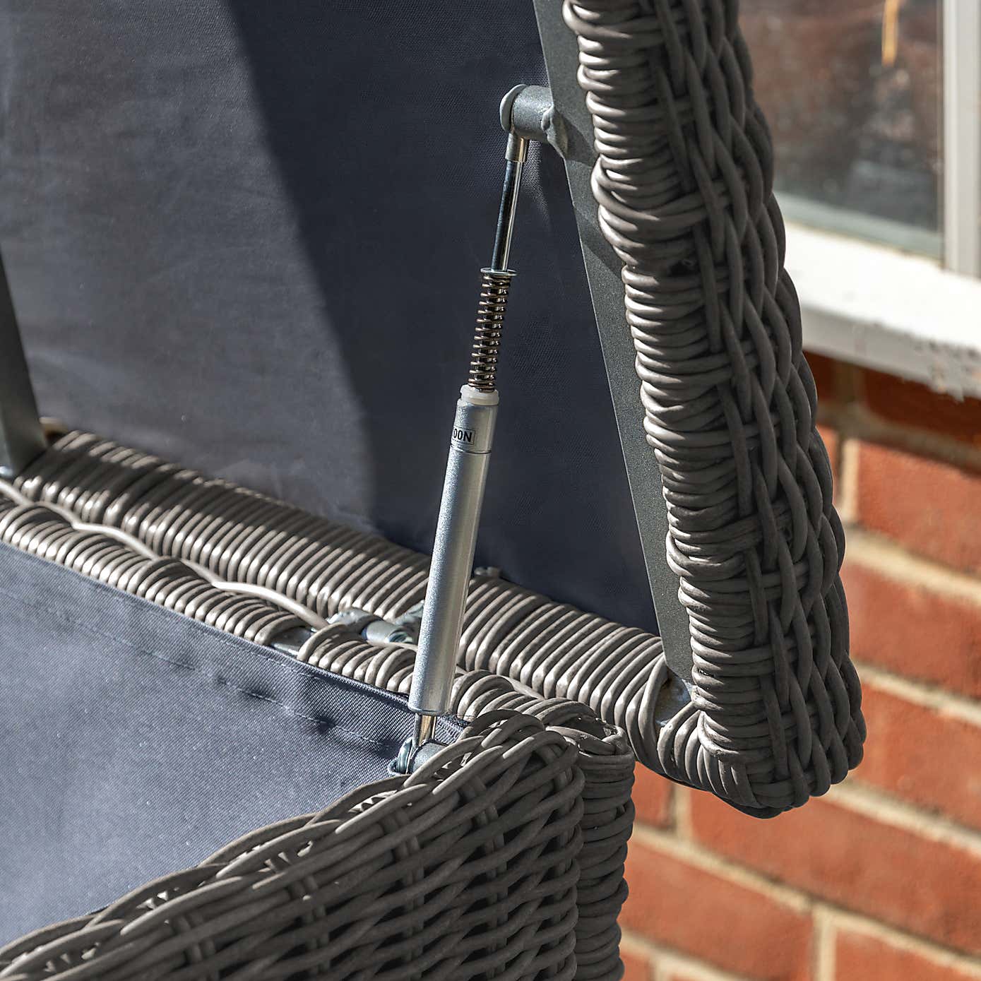 Cedar & Sage Atri Medium Garden Storage Box