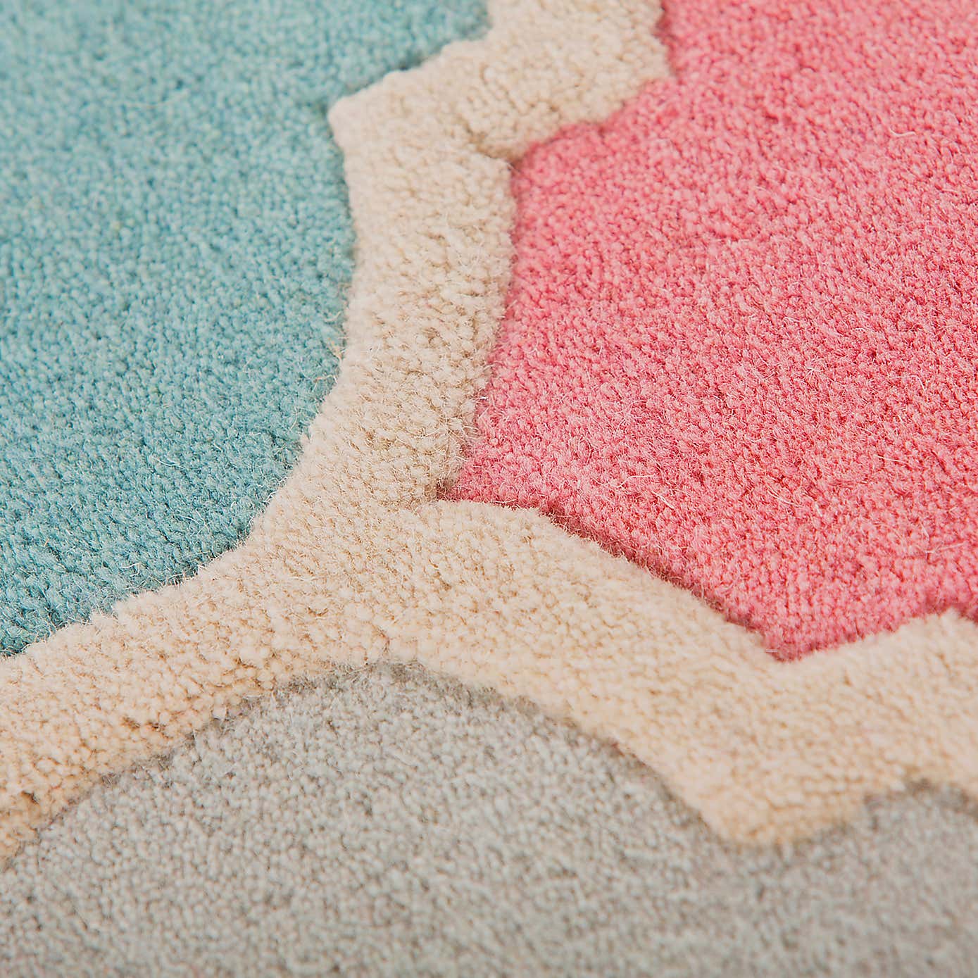 Illusion Rosella Geometric Rug