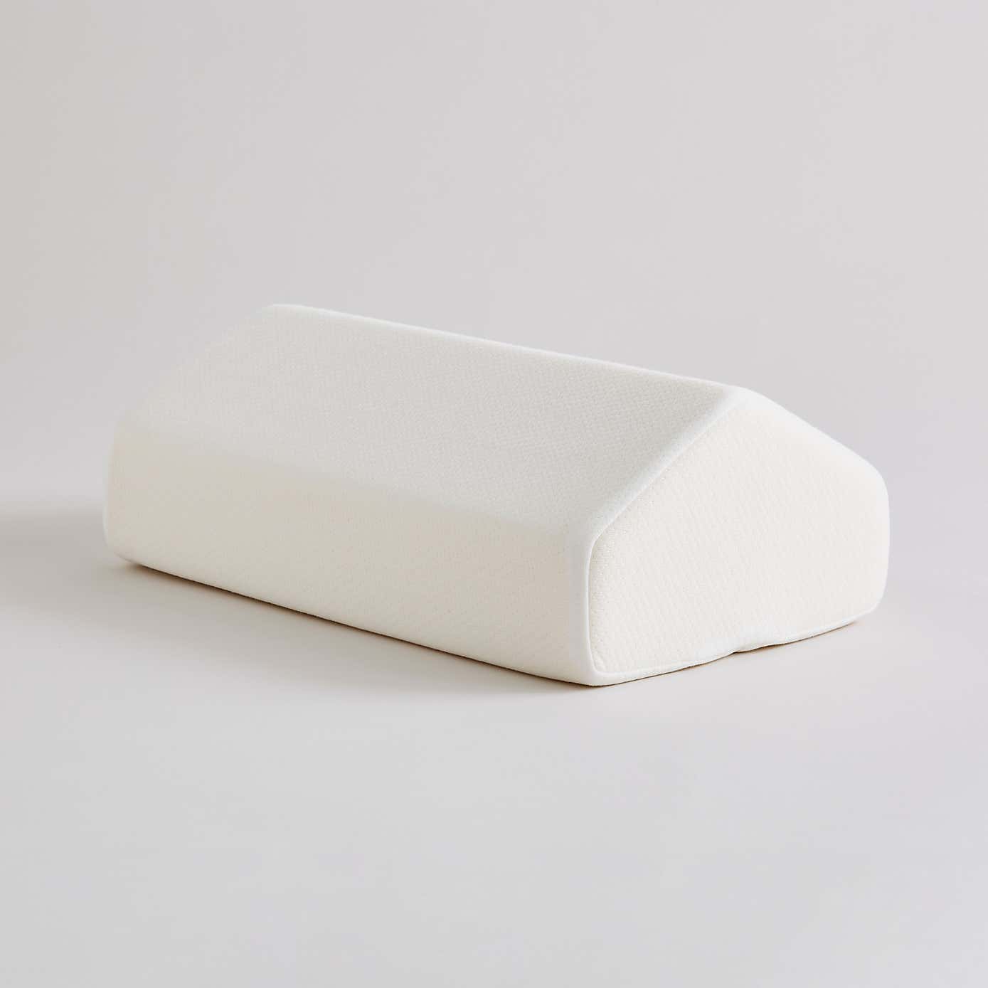 Contour Memory Foam Medium-Support Leg Pillow