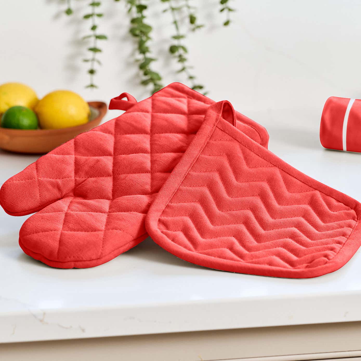 Dexam Set of 2 Love Colour Pot Holders