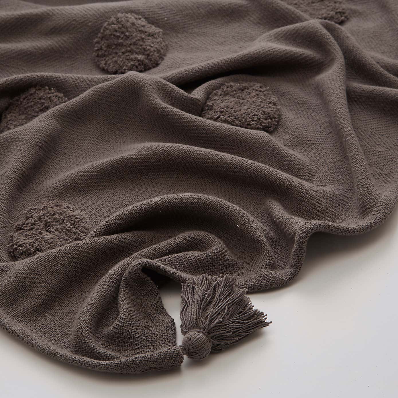 Grey Polka Tufted Throw