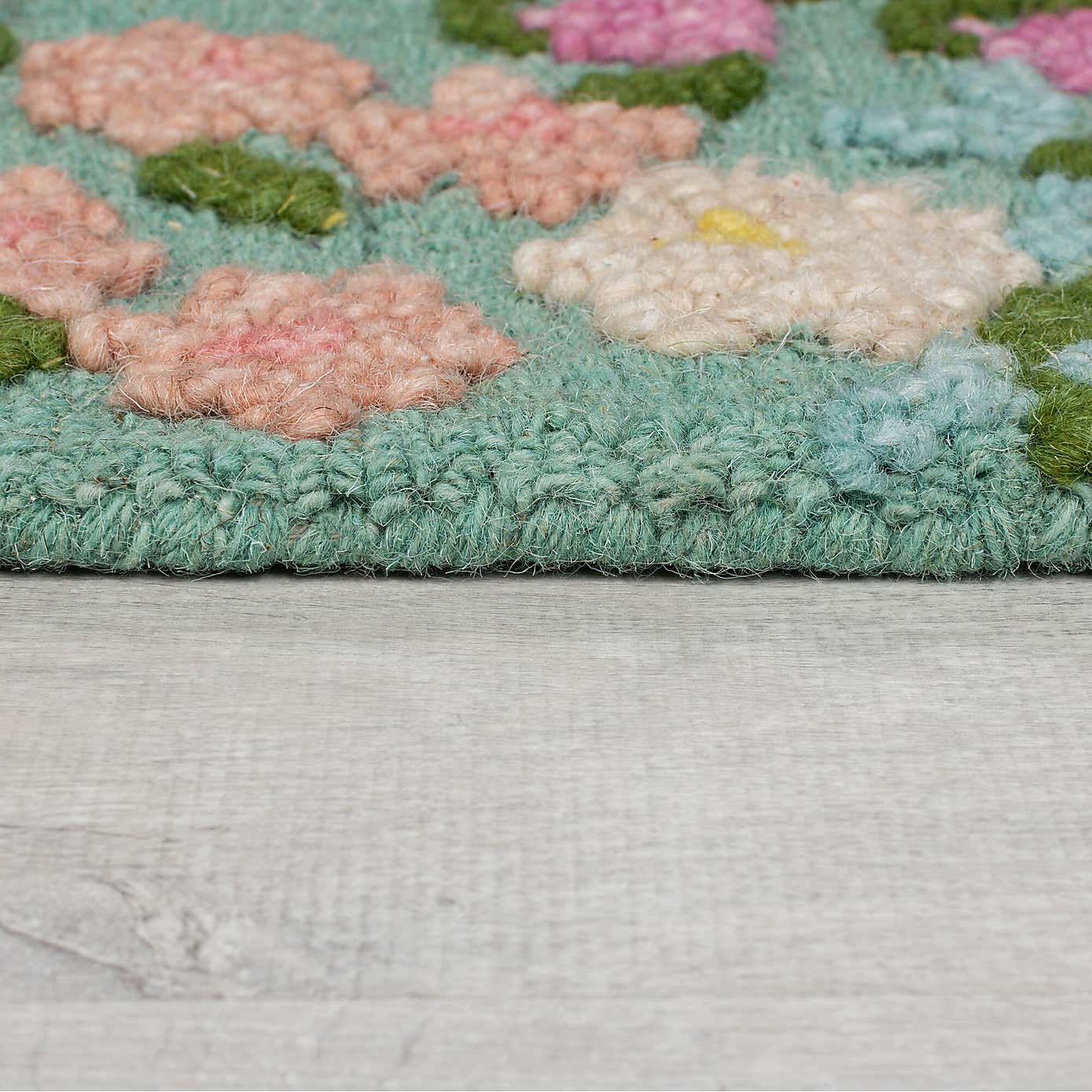 Country Garden Floral Wool Rug