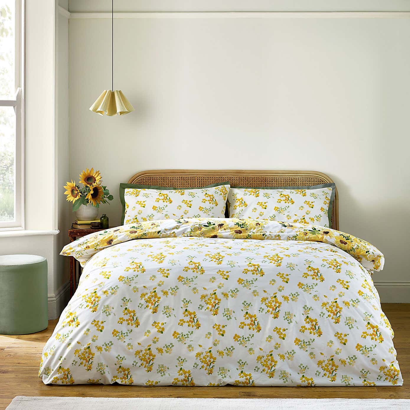 Catherine Lansfield Sunflowers Reversible Duvet Cover & Pillowcase Set