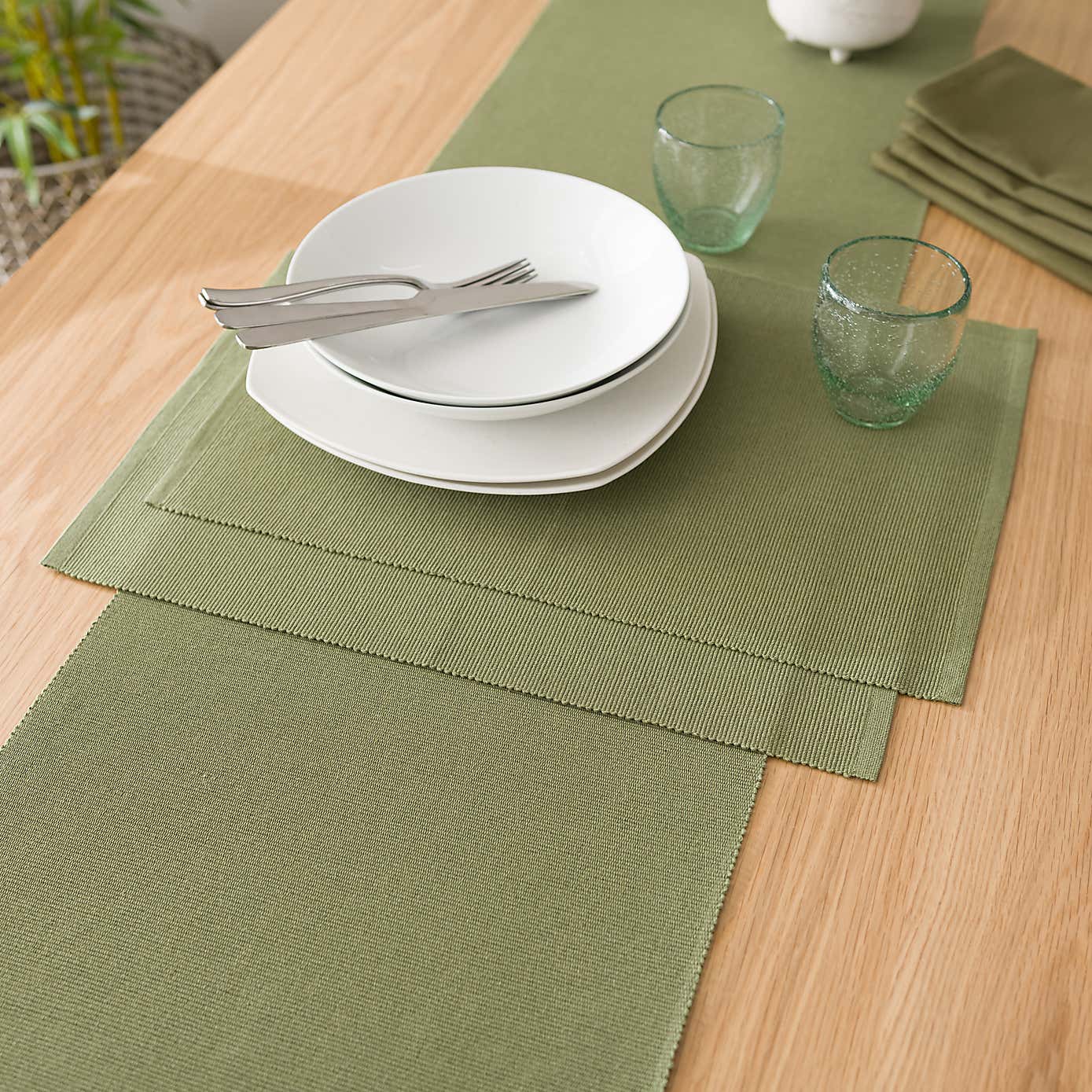 Set of 2 Recycled Ribbed Placemats