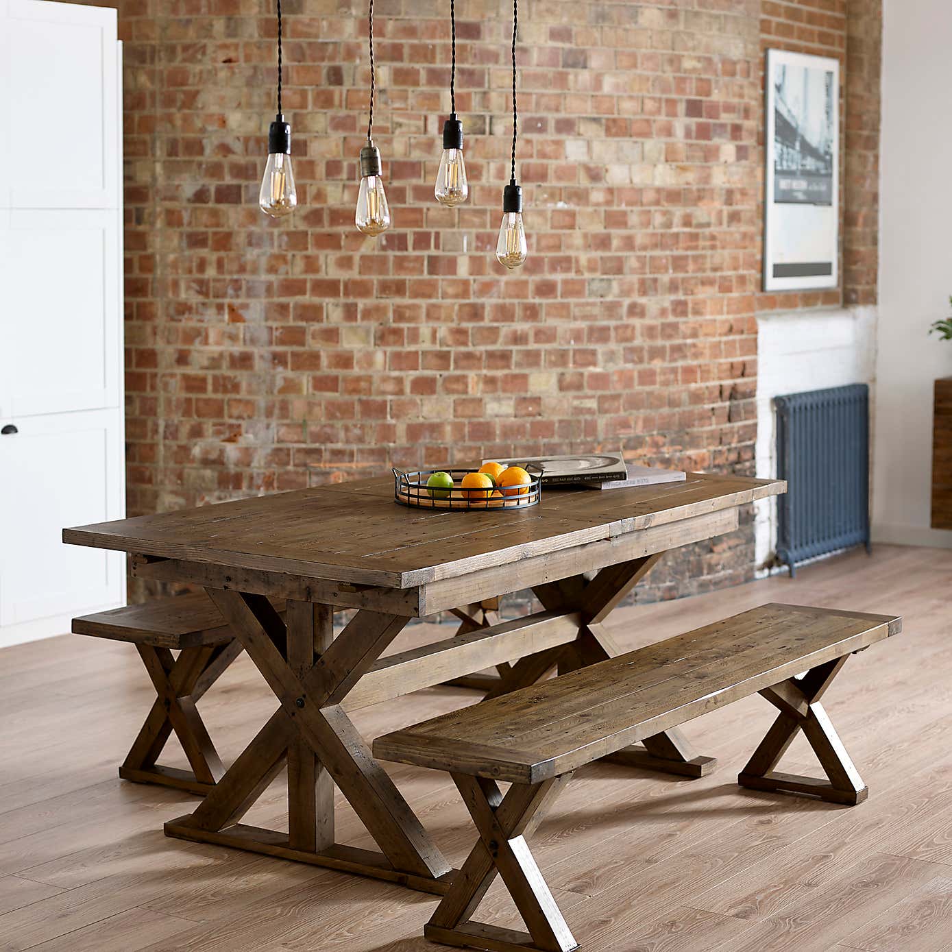 Chatsworth 4-6 Seater Extendable Dining Table