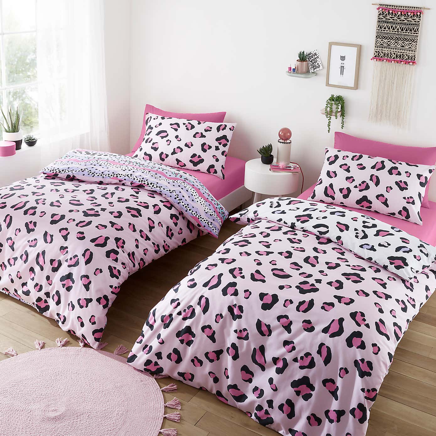 Pack of 2 Leopard Duvet Cover and Pillowcase Set