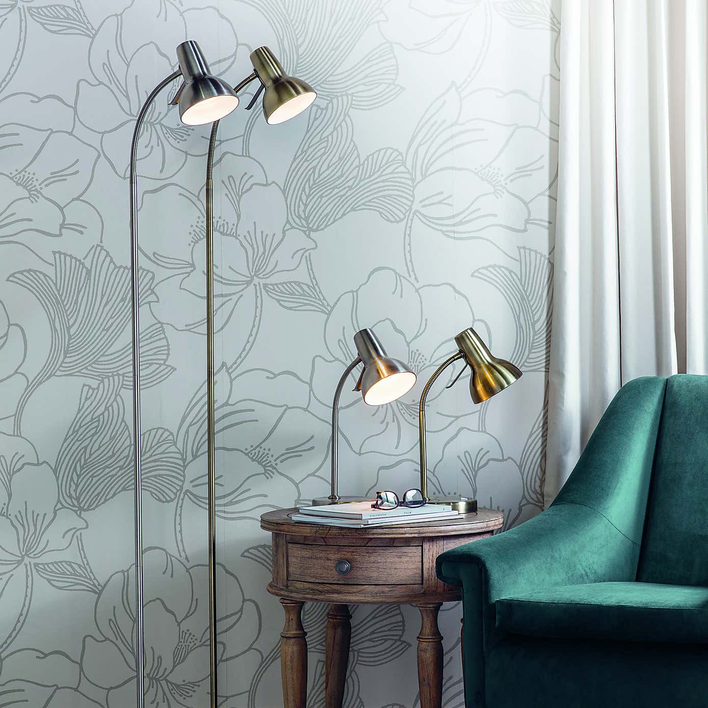 Vogue Aldo Industrial Adjustable Table Lamp