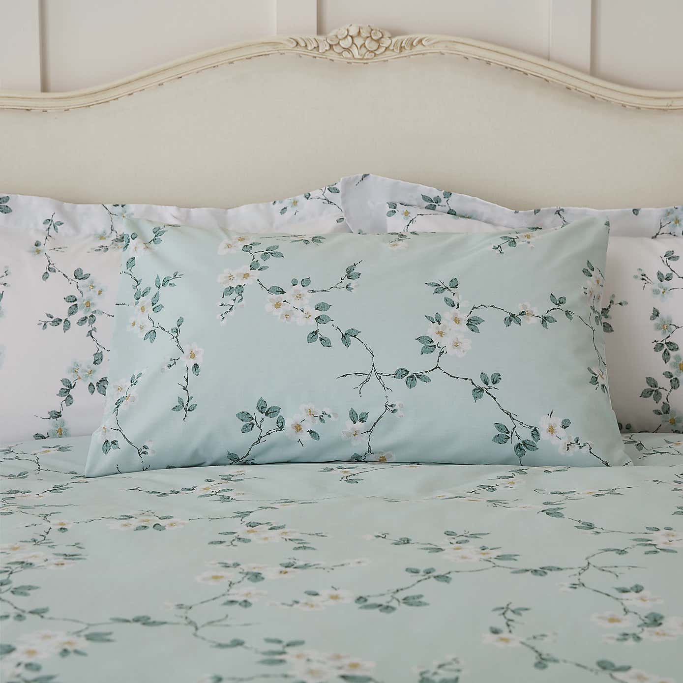 Edith Blue Standard Pillowcase Pair