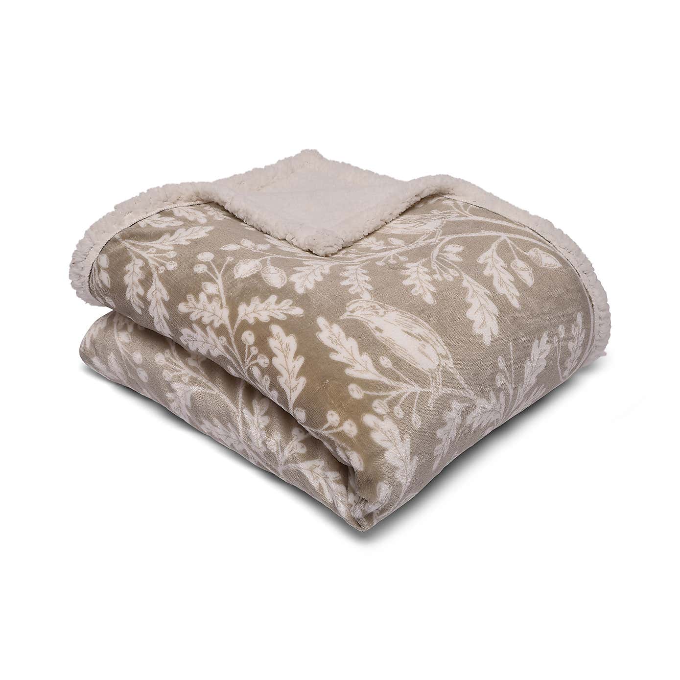 Lodge Woodland Owls Bedspread 150cm x 200cm