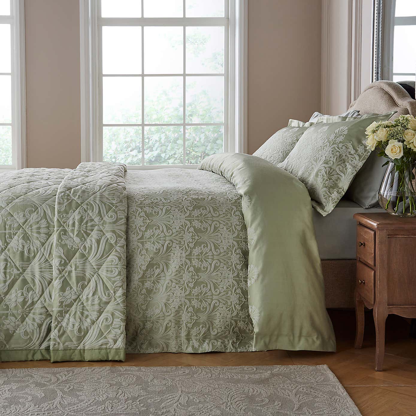 Dorma Fuchsia Bells Bedspread