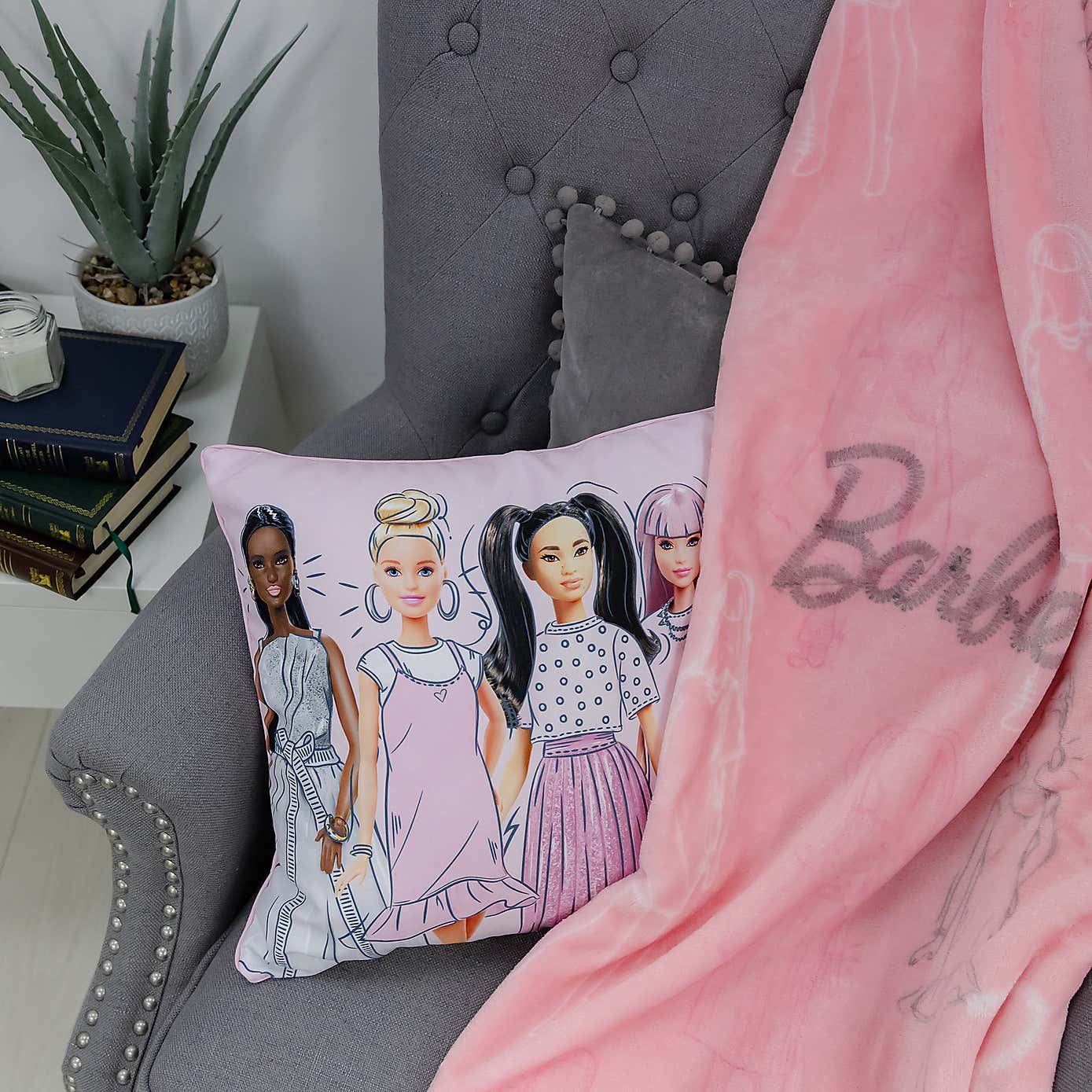 Barbie Figures Fleece Blanket