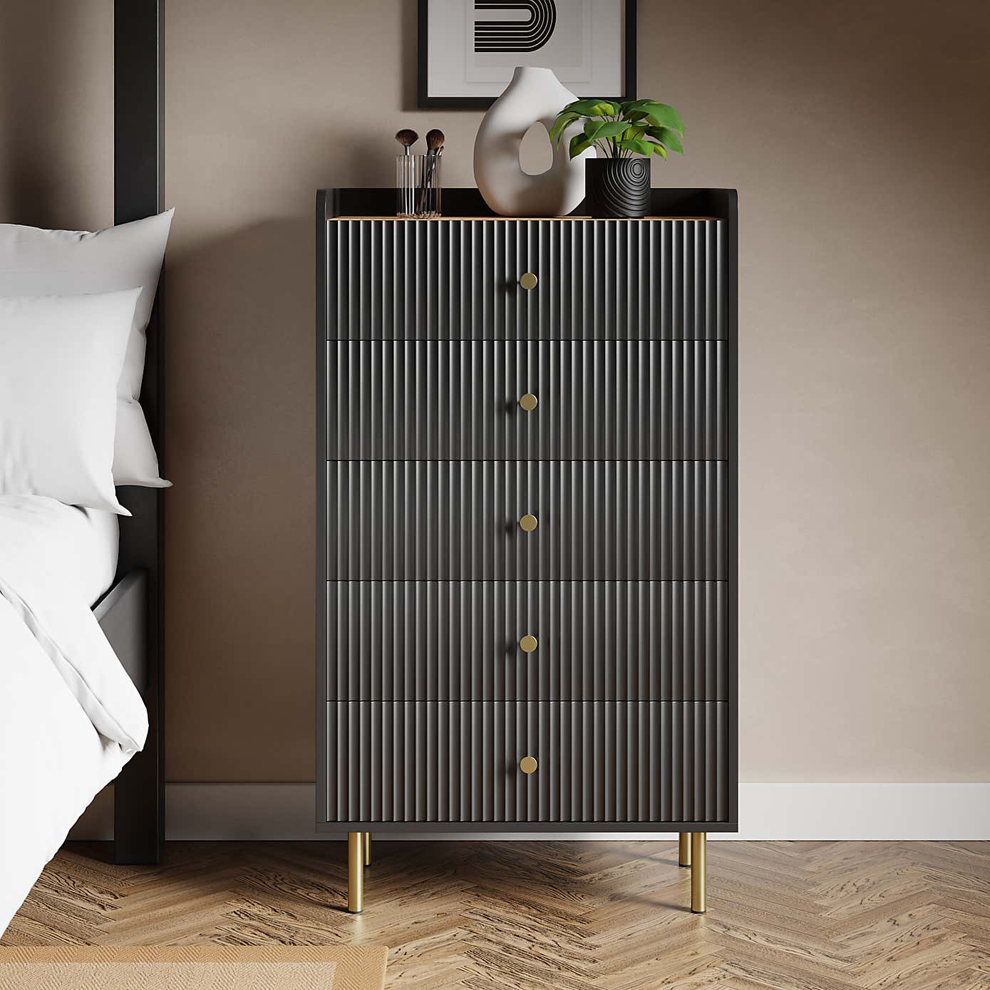 Georgi 5 Drawer Chest