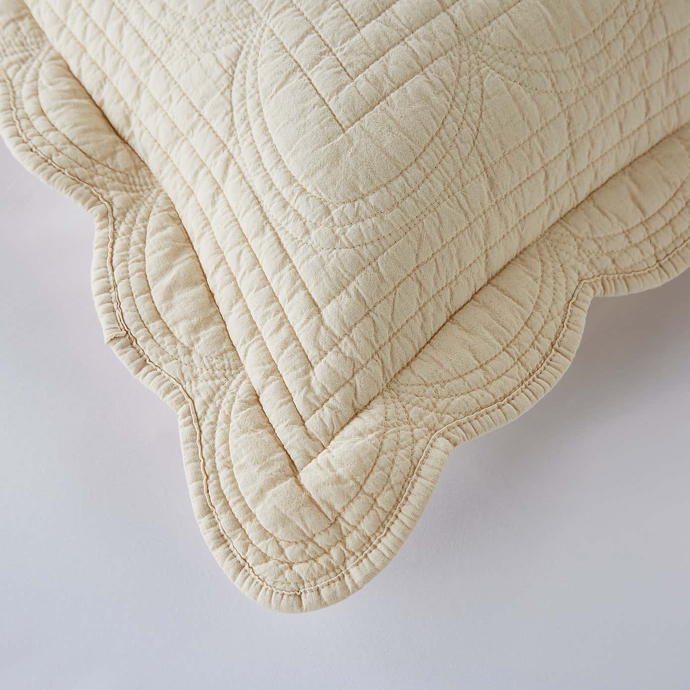 Dorma Soft Scalloped Pillowsham