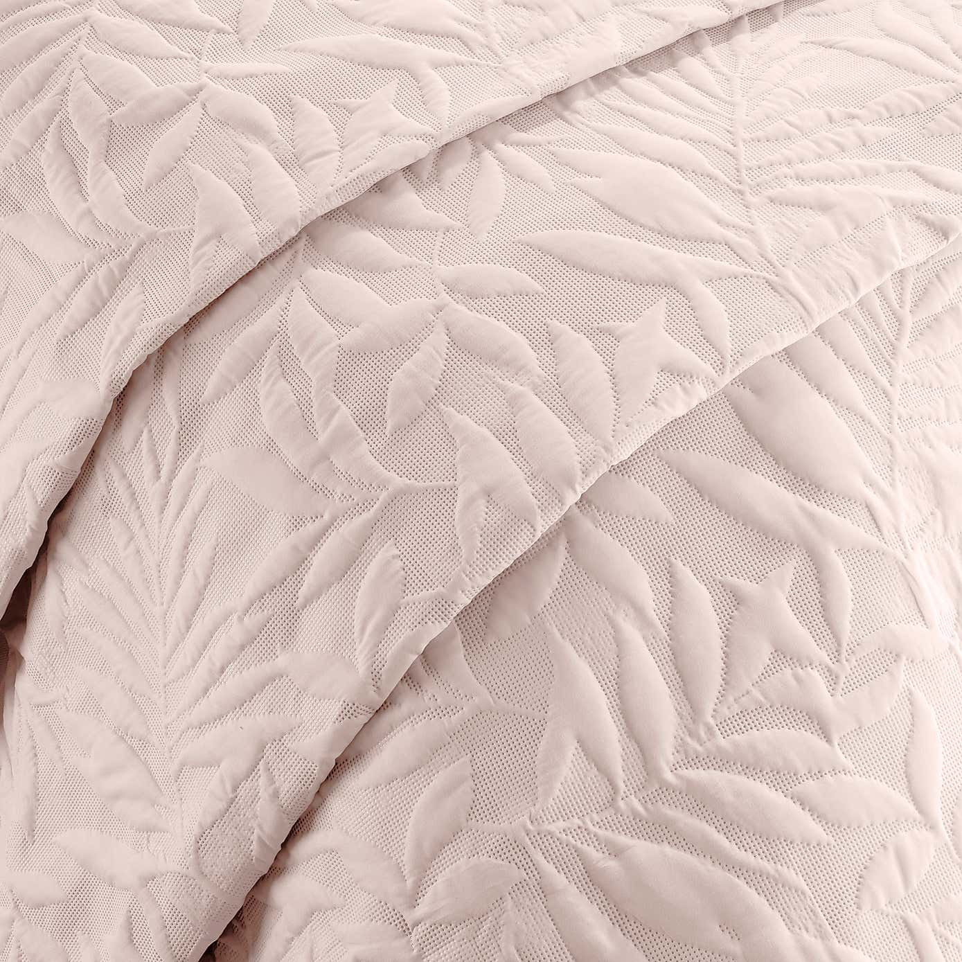 Luana Bedspread 230cm x 200cm