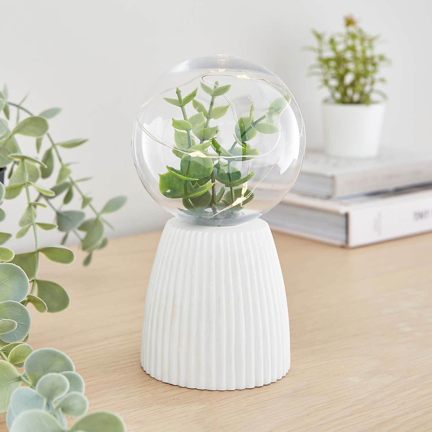 Faux Terrarium Ribbed Battery Lamp