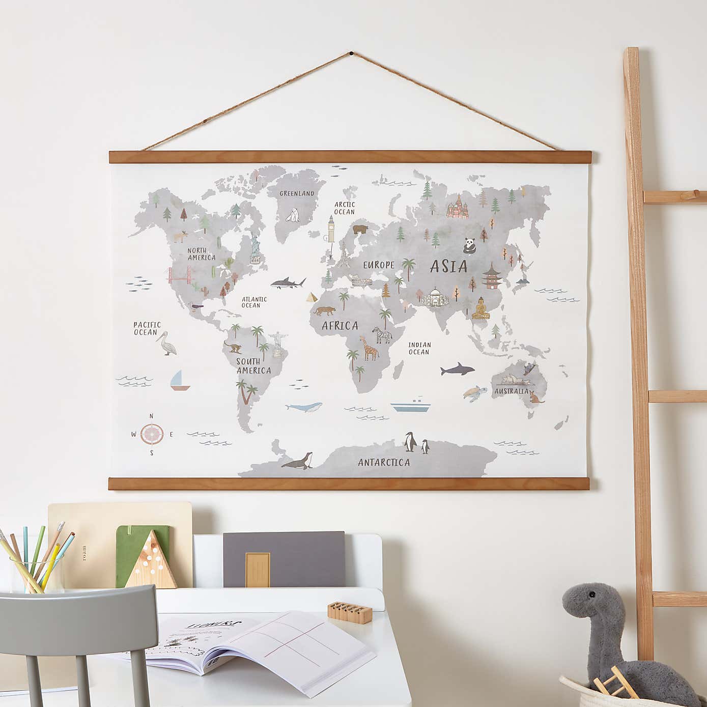 Kids World Map Hanging Mural 85x60cm