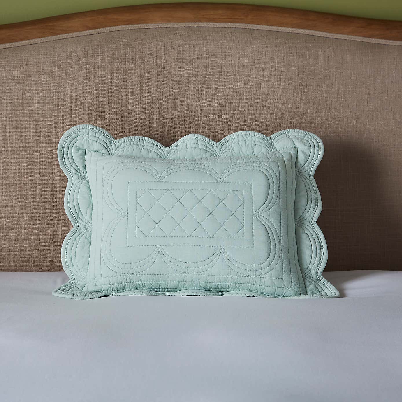 Dorma Soft Scalloped Rectangle Cushion