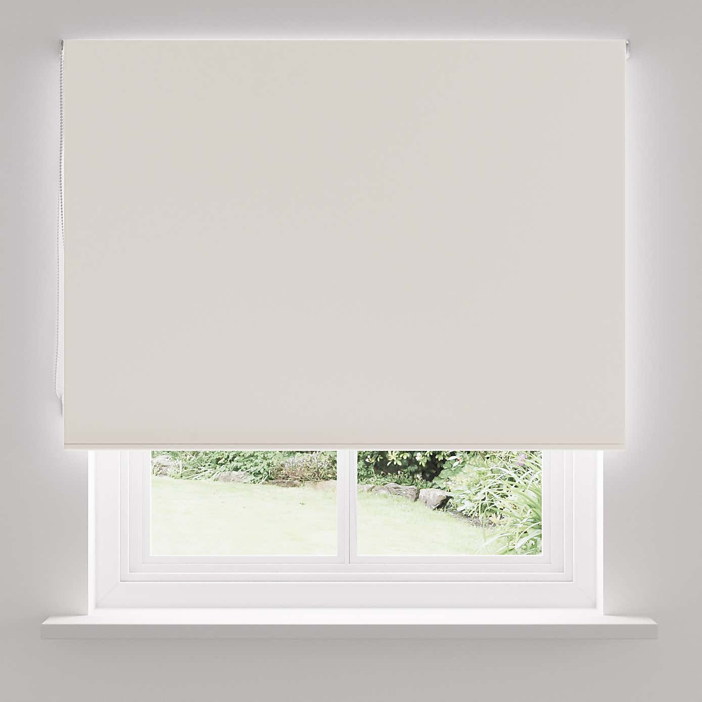 Blackout Moisture Resistant Roller Blind
