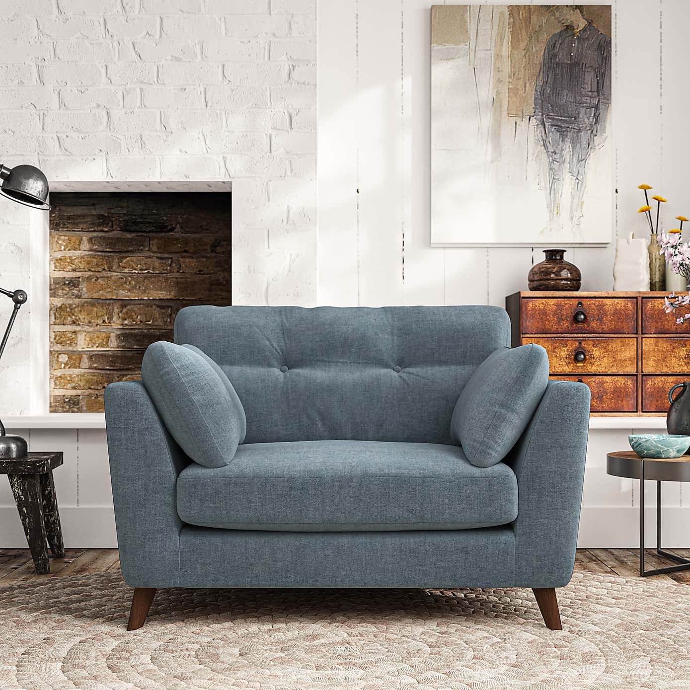 Peyton Snuggle Chair