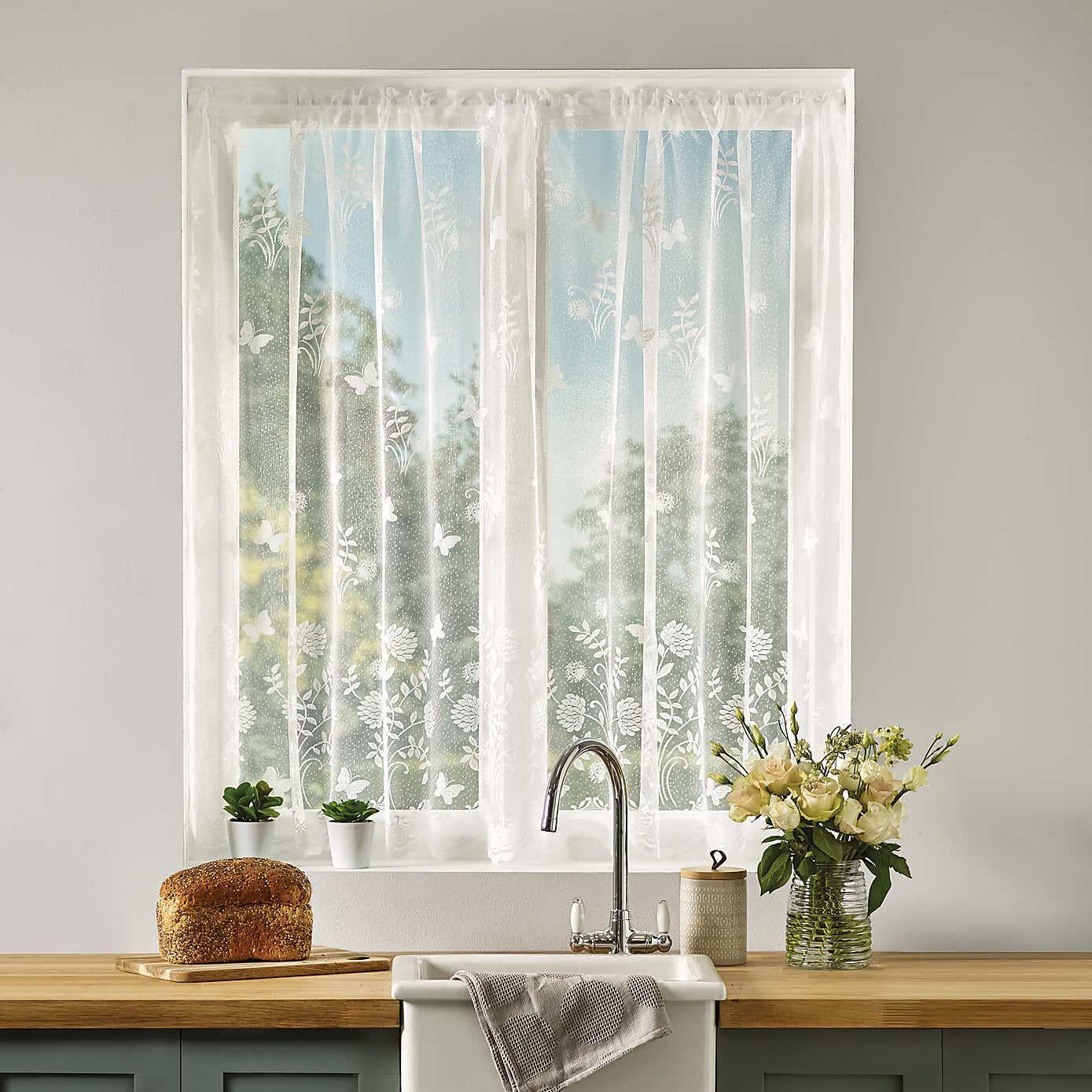 Secret Garden White Lace Panel