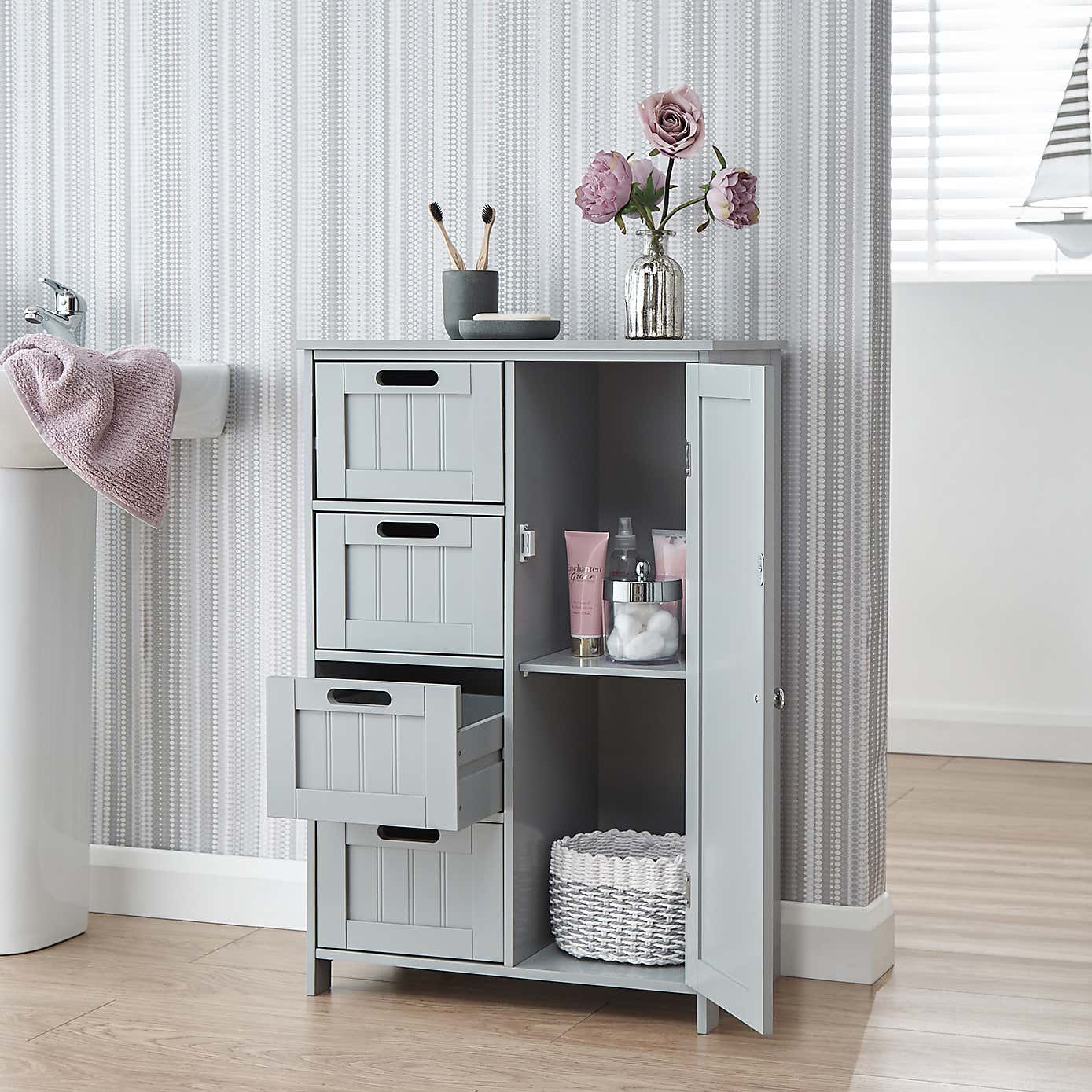 Grey Shaker Bathroom Unit