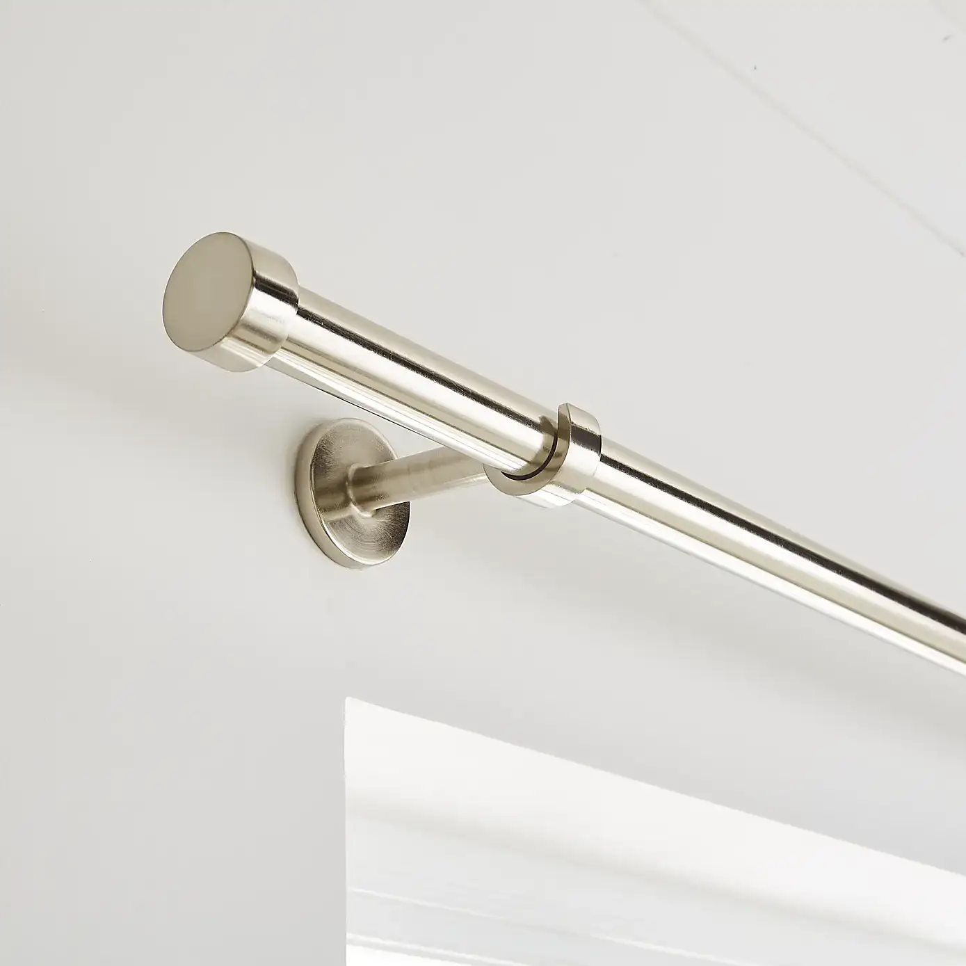 Trinity Metal Eyelet Curtain Pole
