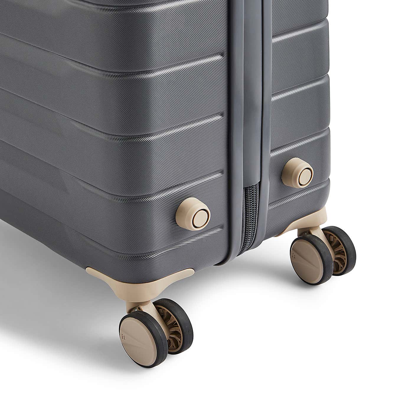 IT Luggage Skyscraper Hard Shell Suitcase