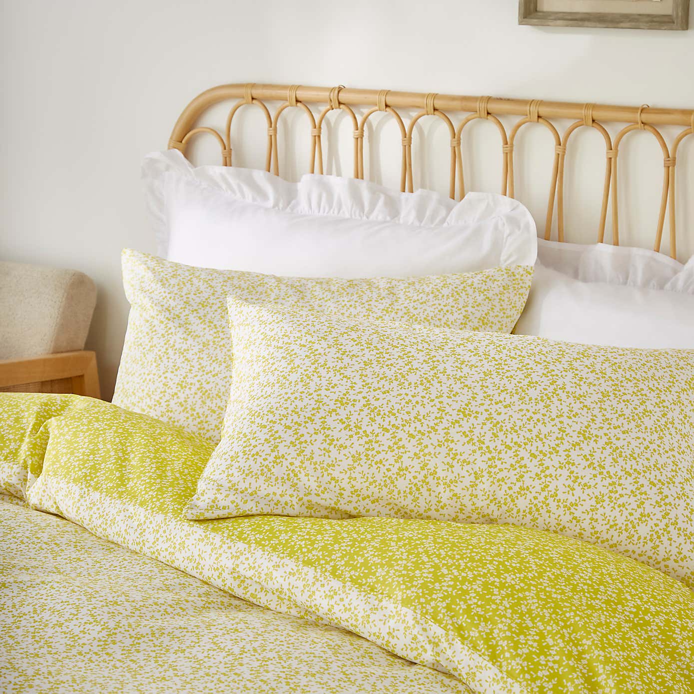 Annie Floral 144 Thread Count Cotton Reversible Duvet Cover & Pillowcase Set