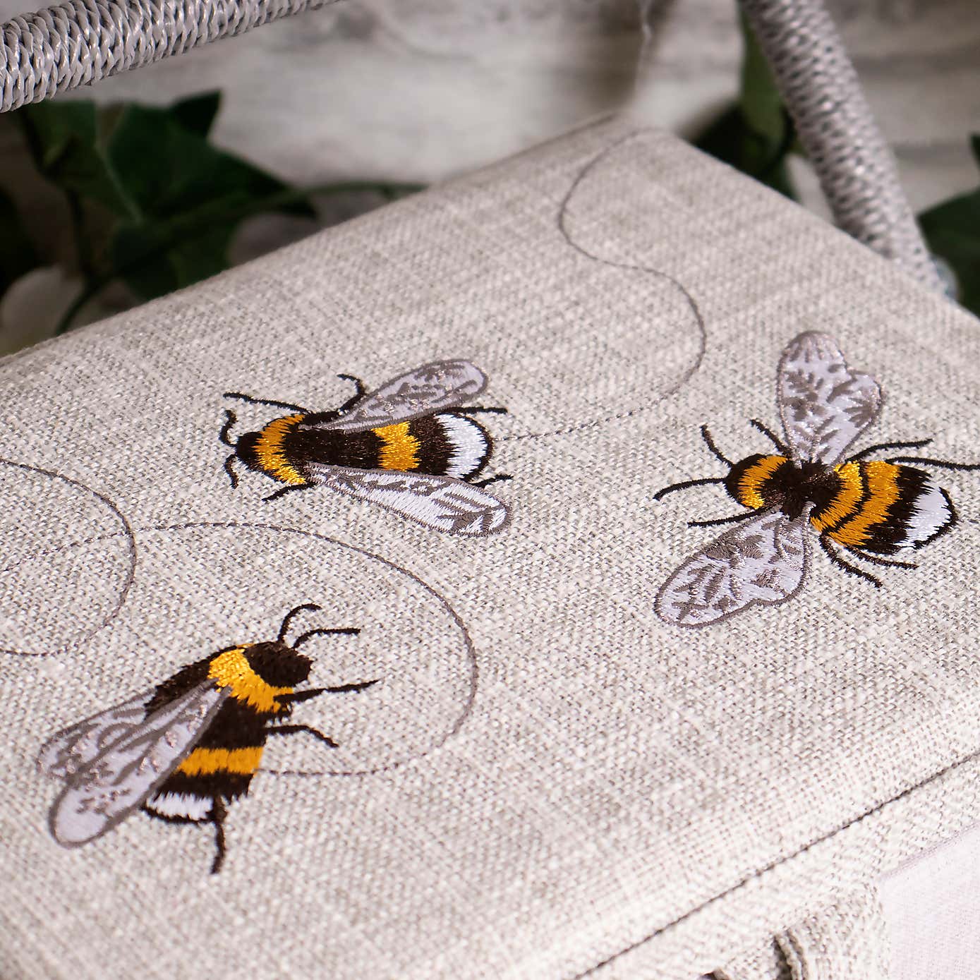 Hobby Gift Sewing Bee Medium Sewing Basket