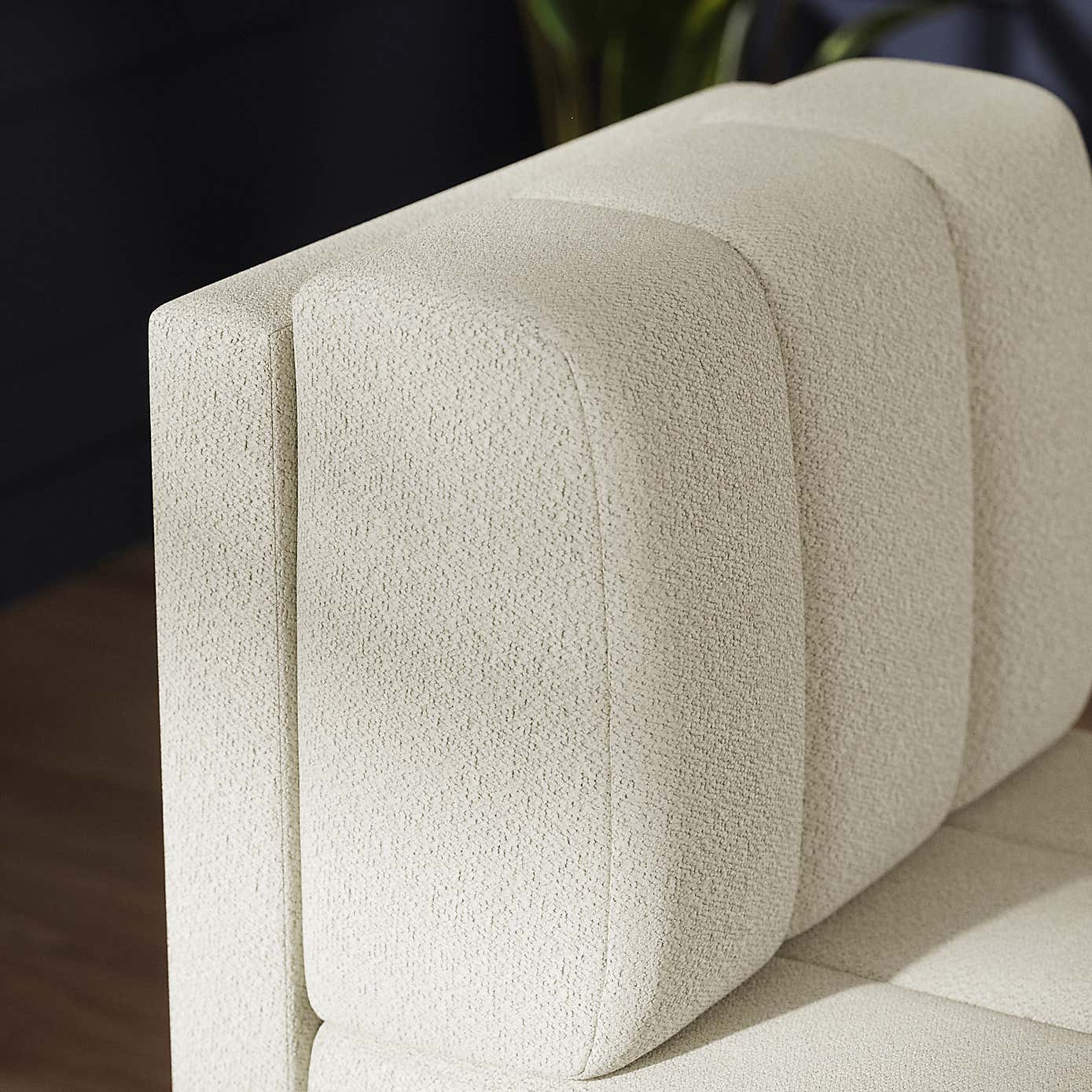 Amali Small Dining Bench, Boucle