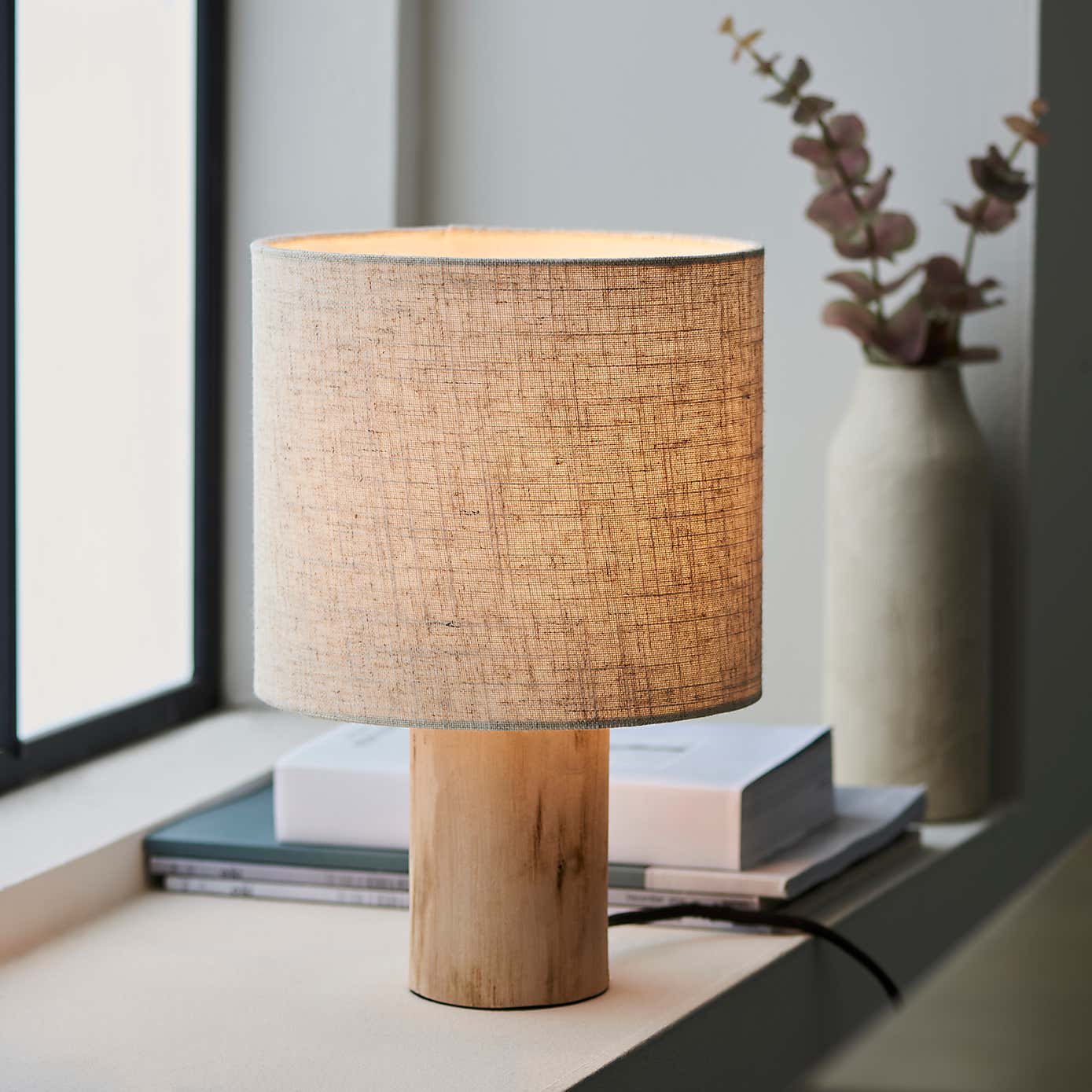 Vogue Ferris Table Lamp