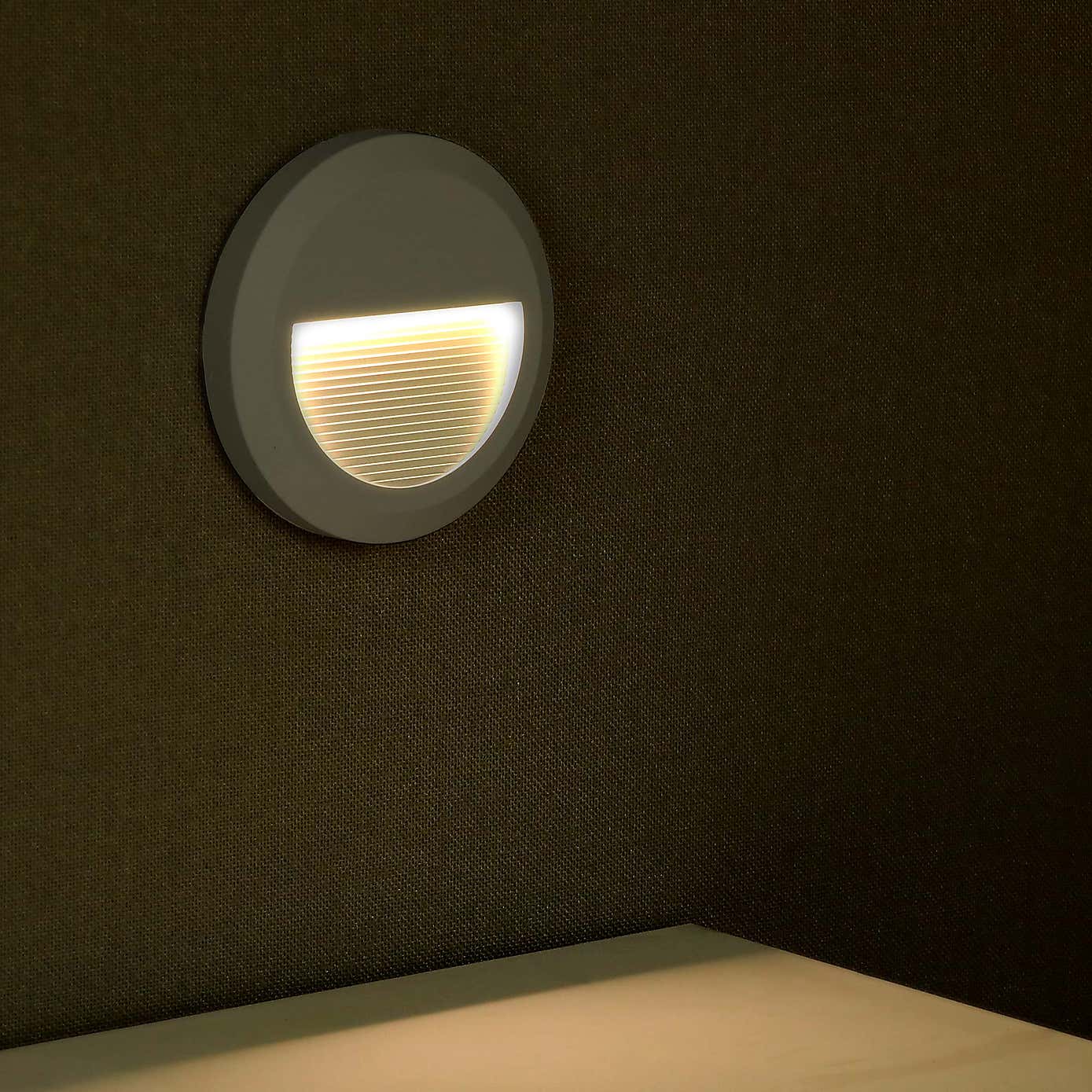 Set of 4 V-TAC 2W Indoor Outdoor Round Step Lights