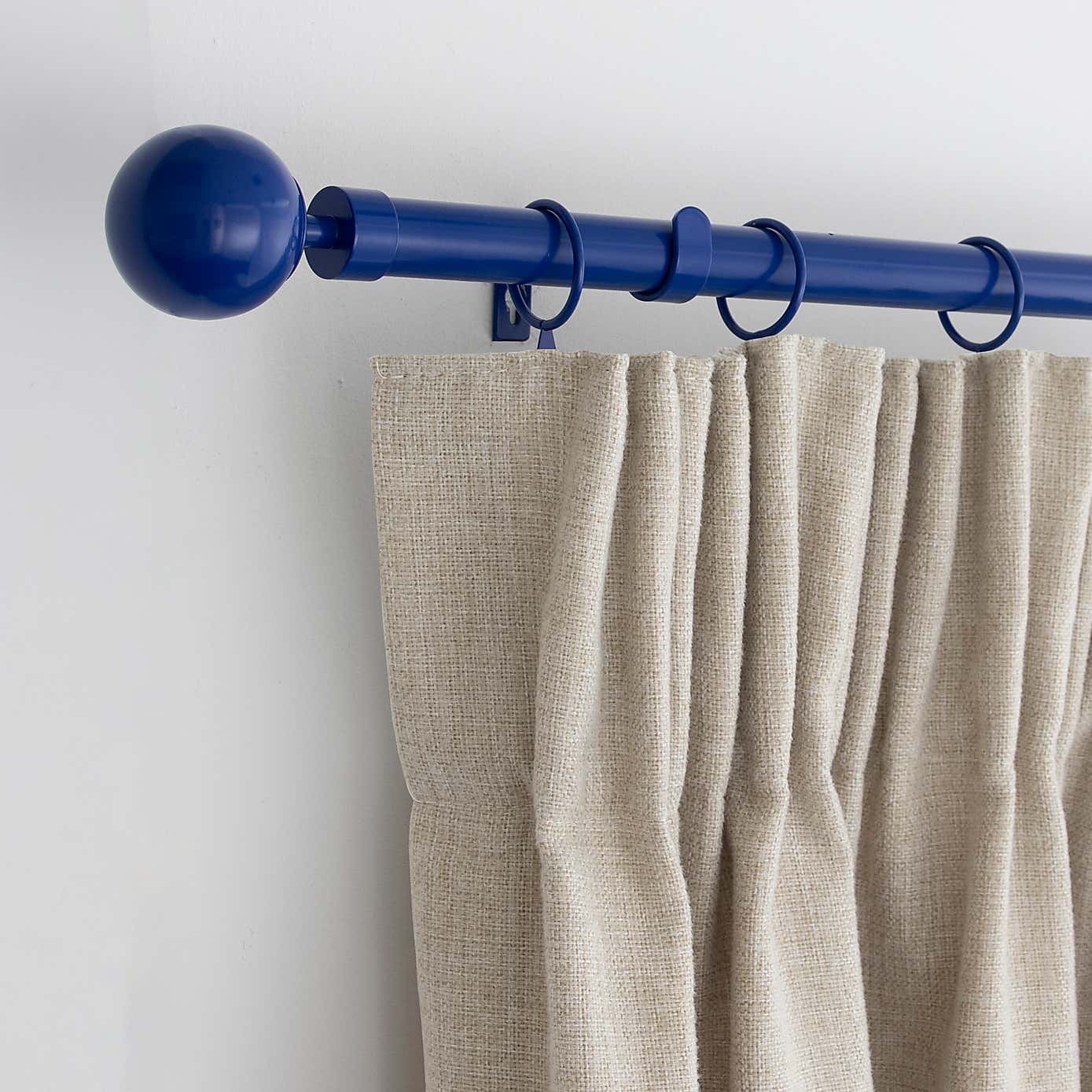 Oslo Extendable 22/25mm Metal Curtain Pole