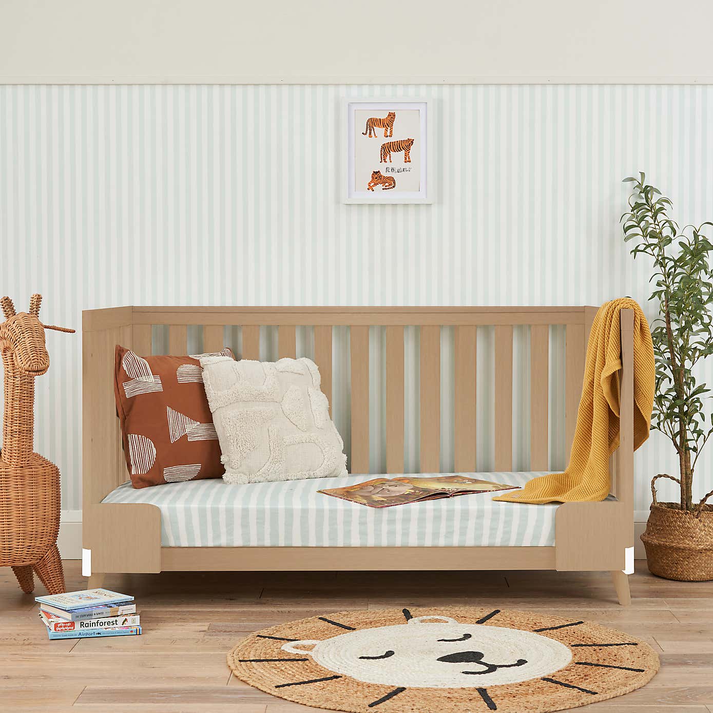 Tutti Bambini Hygge Cot Bed