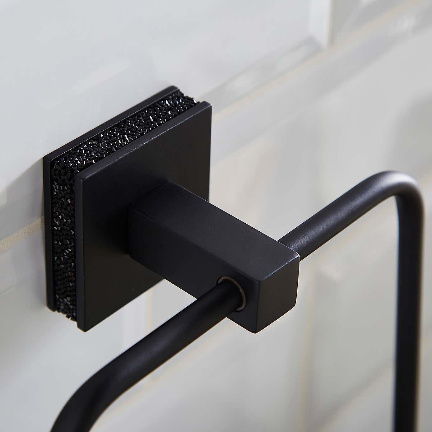 Sparkle Black Square Towel Ring