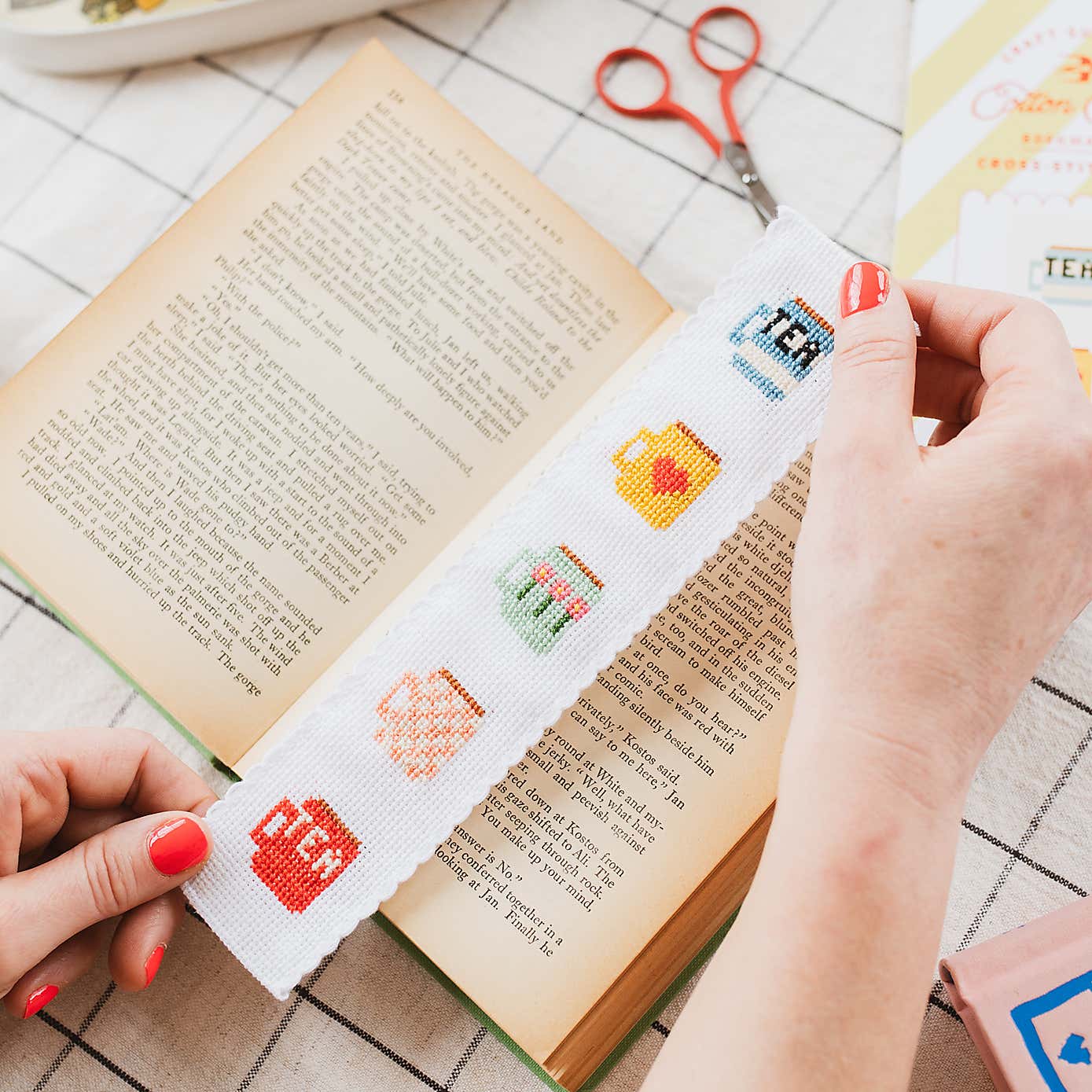 Cotton Clara Mugs Bookmark Cross Stitch Kit