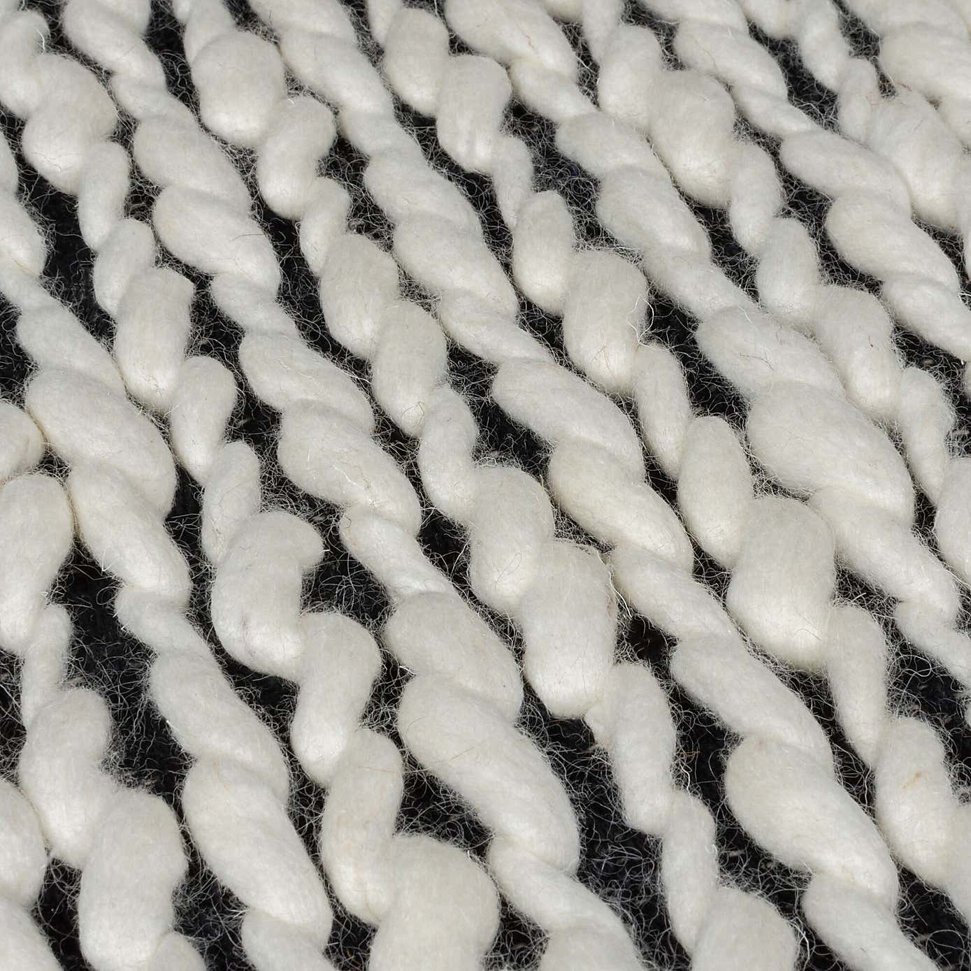 Braided Wool Textured Monochrome Rug