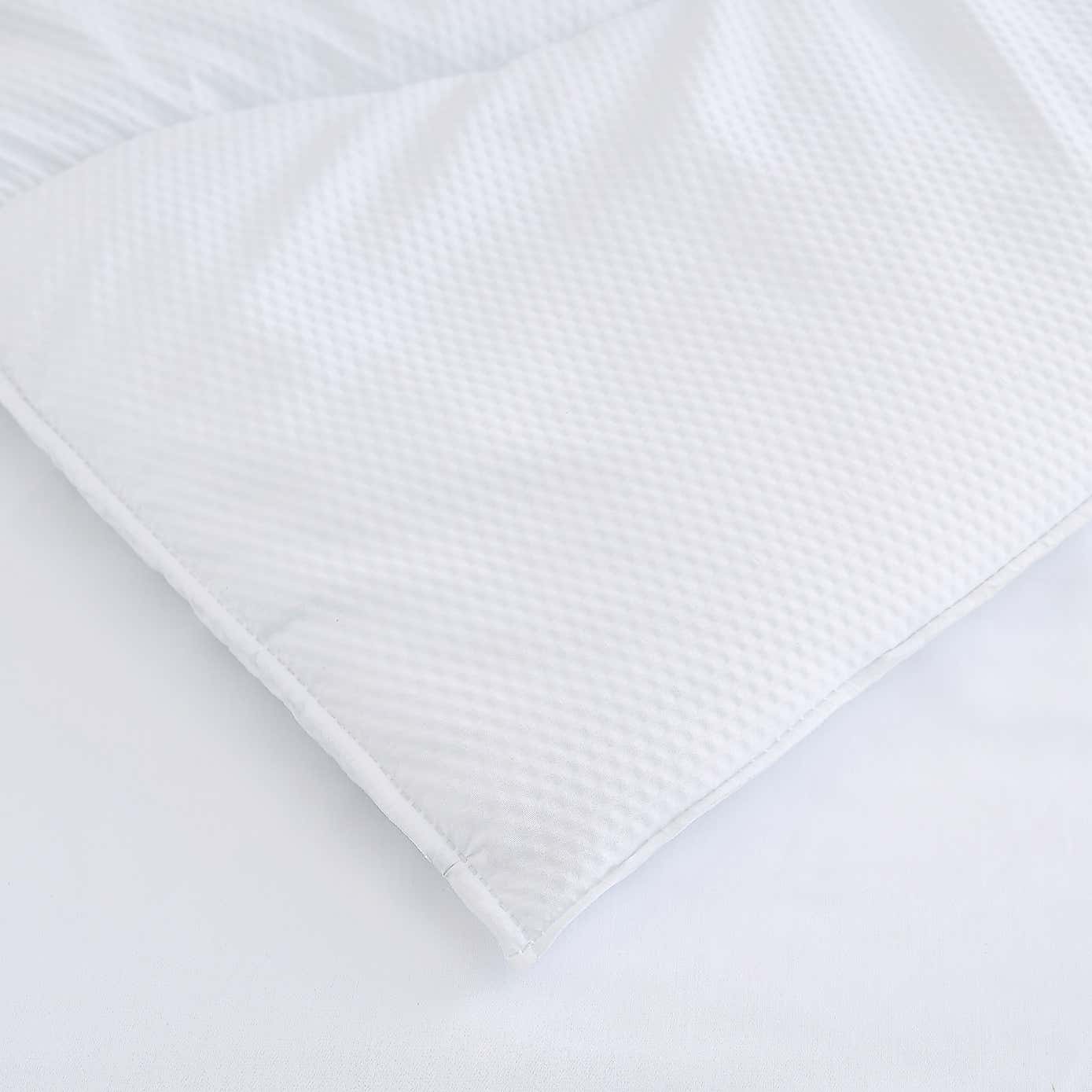 Fogarty Light & Lofty Warm Waffle 10.5 Tog Duvet