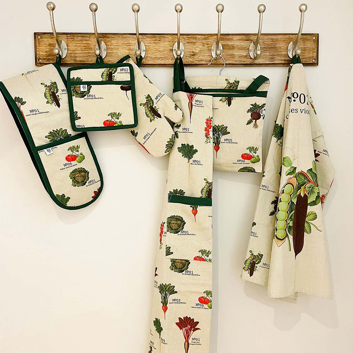 RHS by Dexam Benary Vegetables Peg Bag