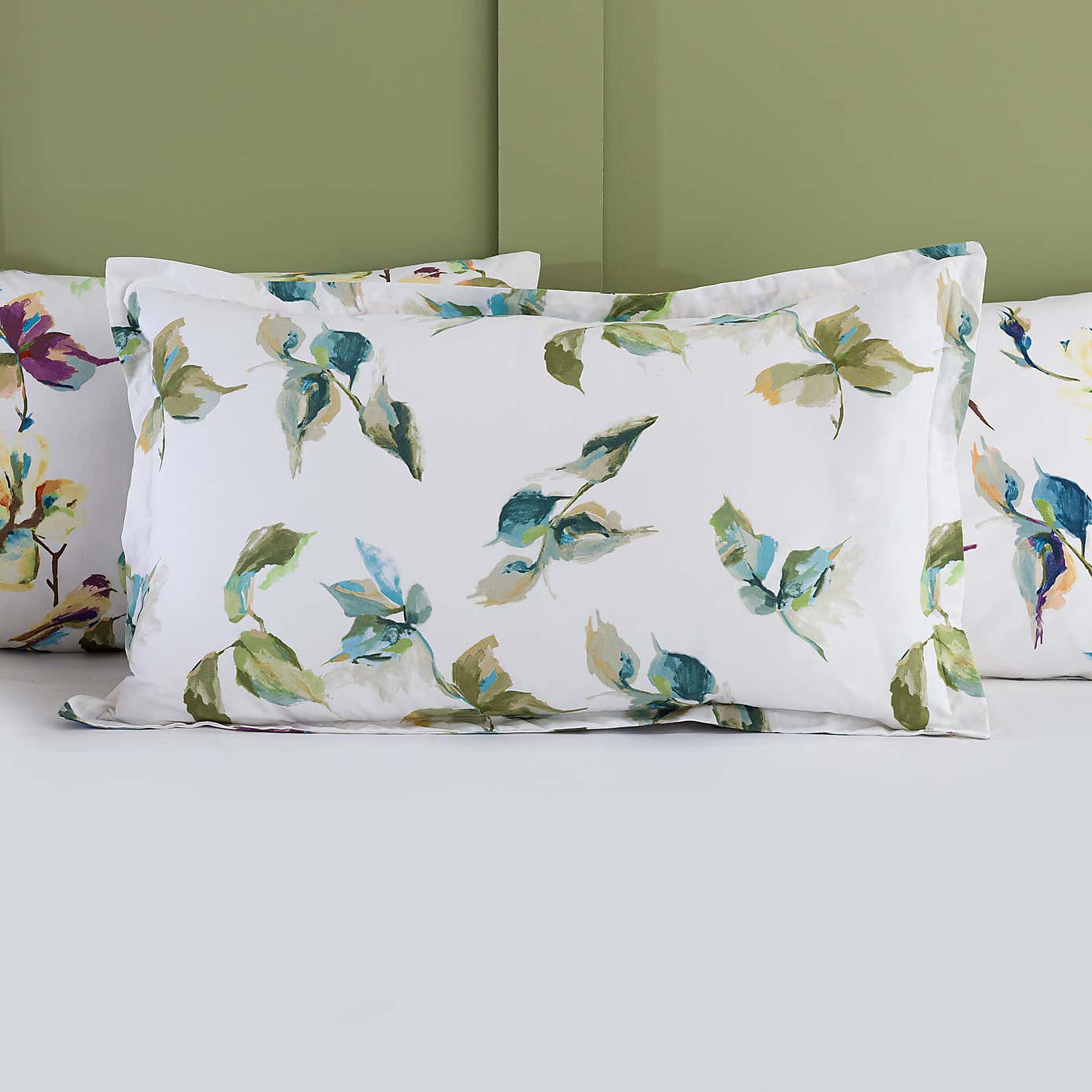 Rose Gardens Oxford Pillowcase