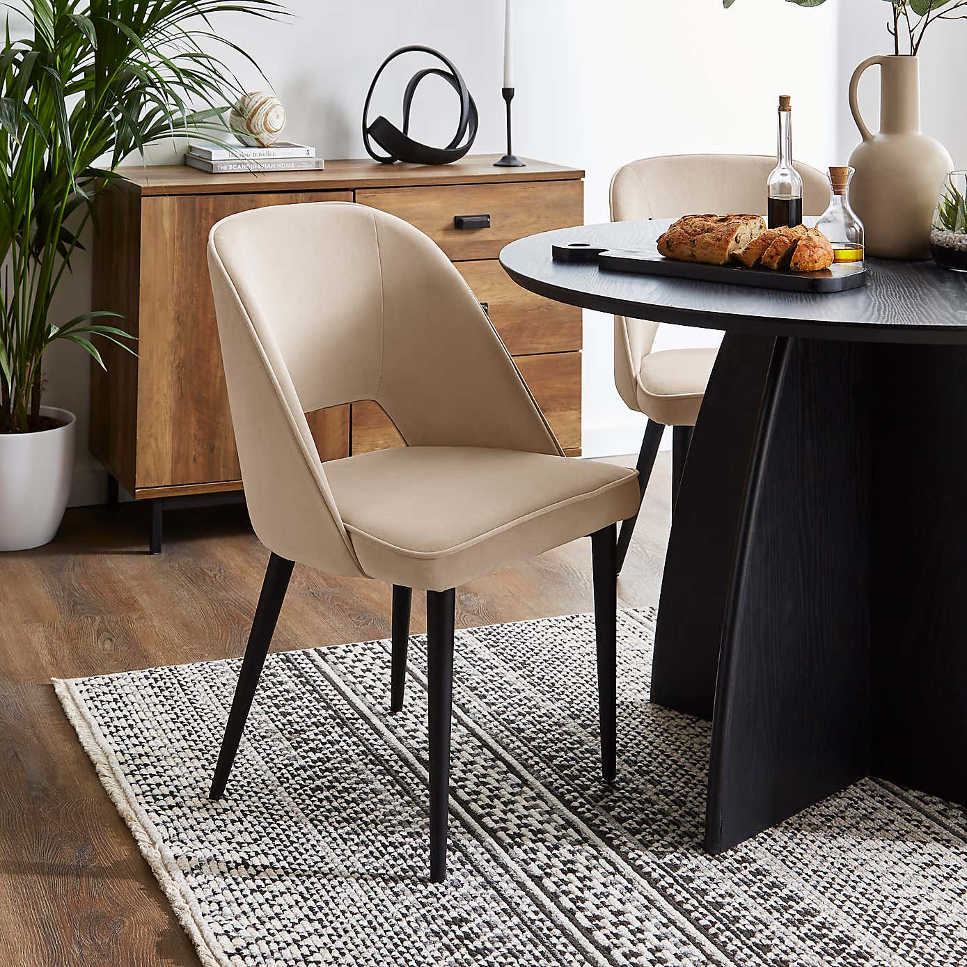 Effy Round Dining Table with 4 Lillia Mink Velvet Dining Chairs