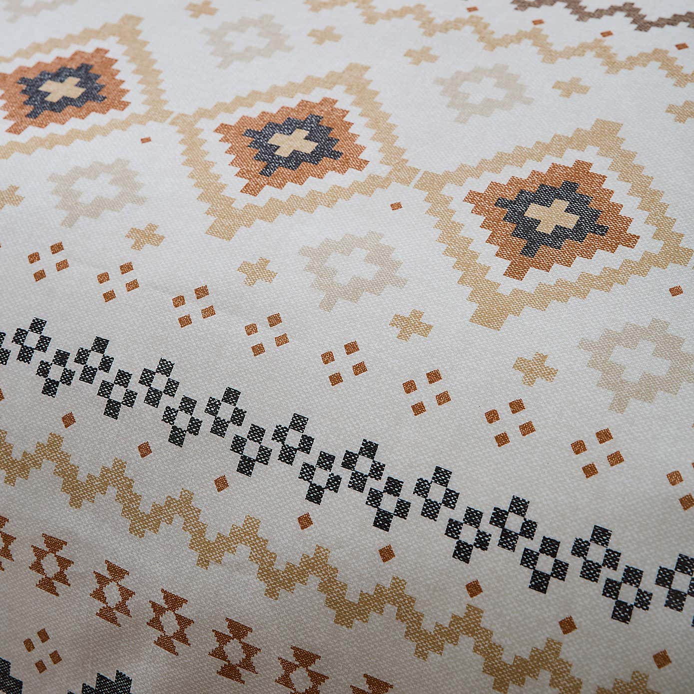 Jabari Aztec 144 Thread Count Reversible Duvet Cover & Pillowcase Set