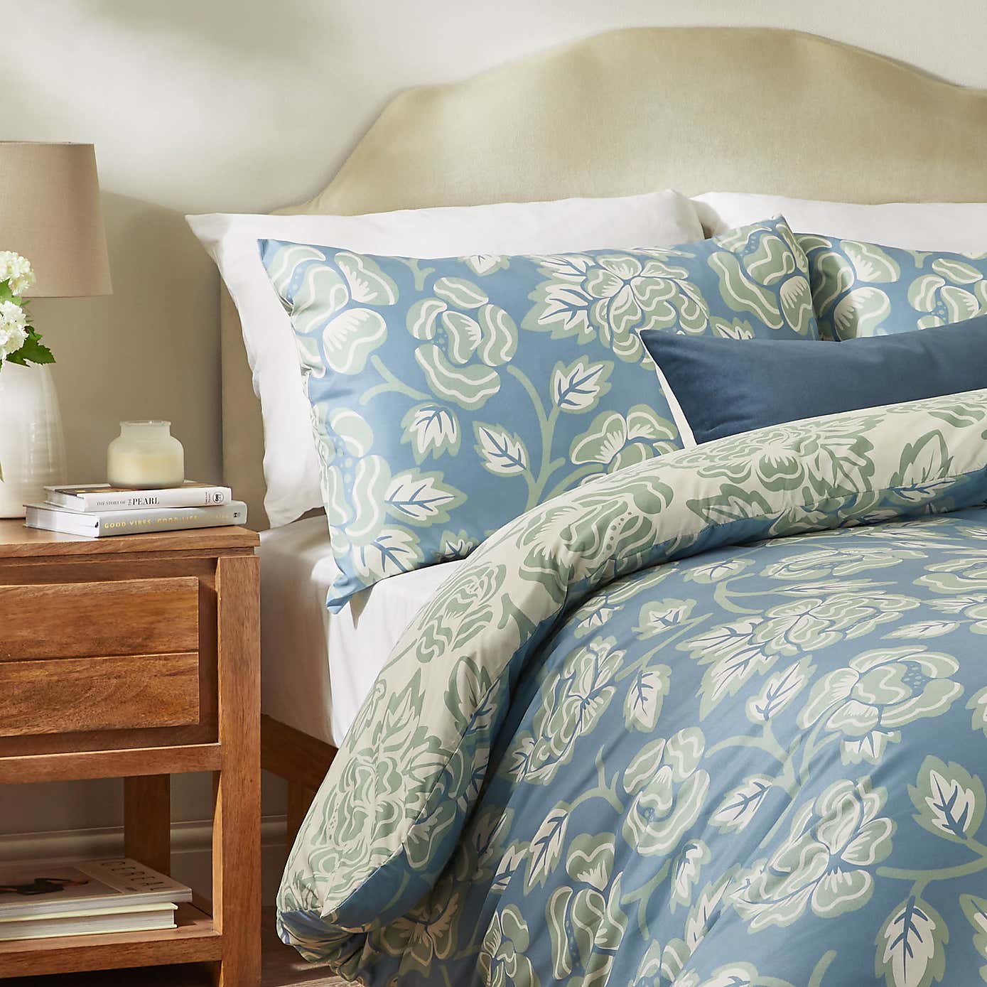 Duvet Day Camellia Reversible Duvet Cover & Pillowcase Set