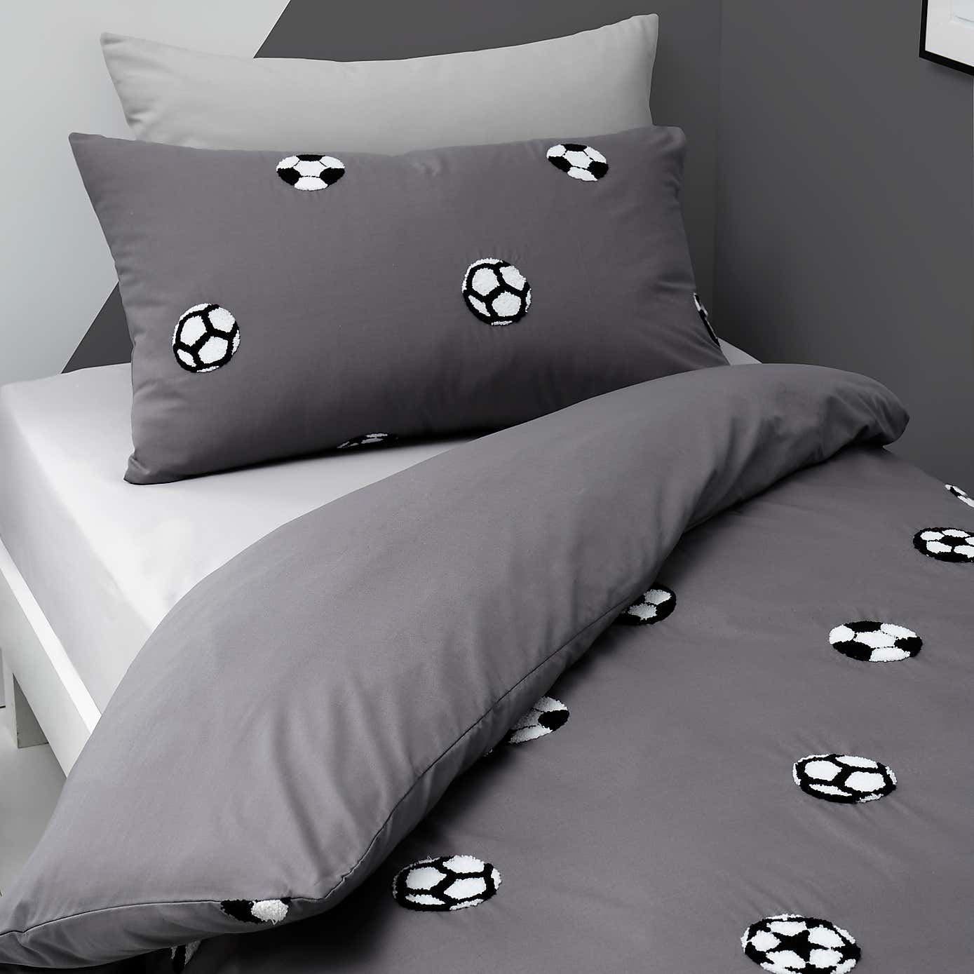 Tufted Football Duvet Cover & Pillowcase Set